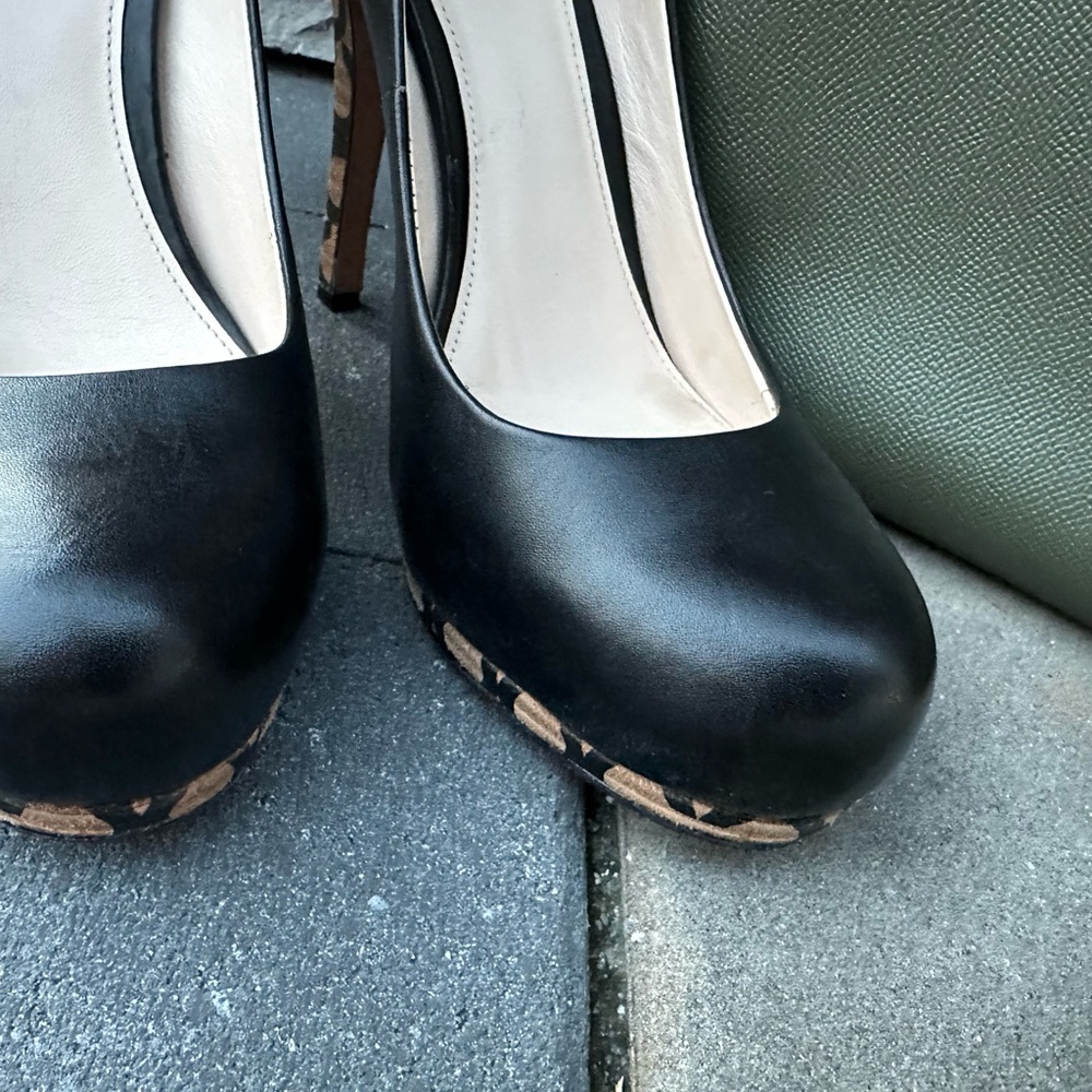 COACH classic black stiletto EUC - Picture 15 of 16